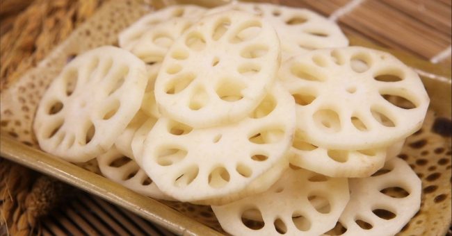 Cách chọn củ sen ngon, sơ chế và bảo quản tốt để có nhiều món ngon Cách chọn củ sen ngon, sơ chế và bảo quản tốt để có nhiều món ngon