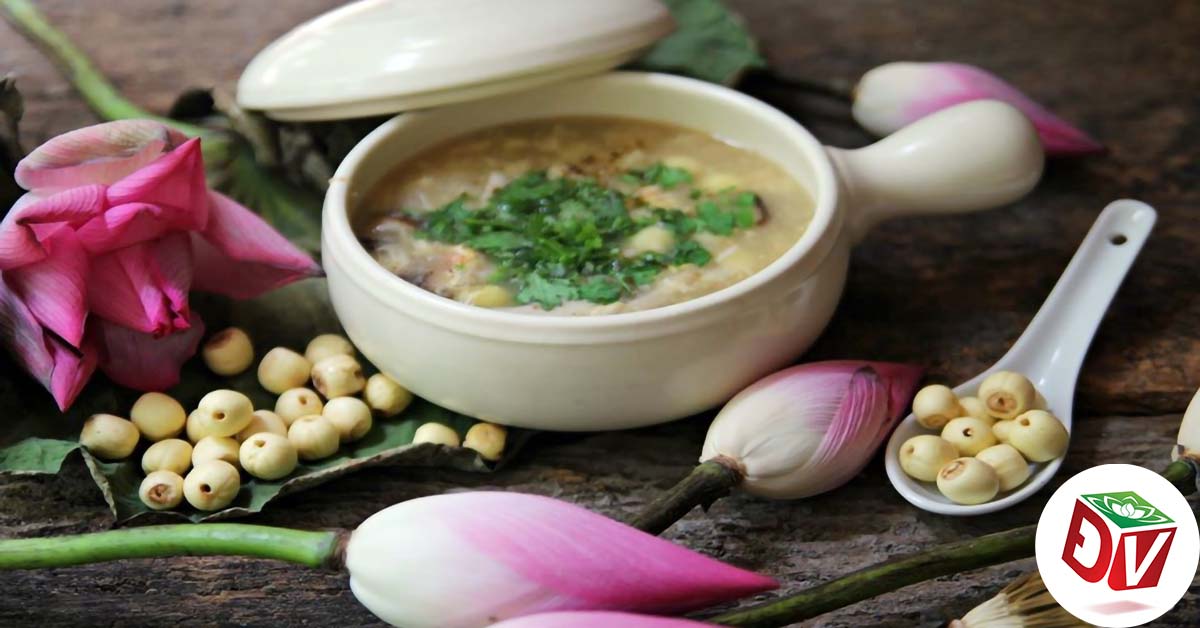Xuống bếp đơn giản với công thức làm món soup hạt sen thơm bổ