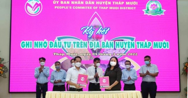 sen-dai-viet-ky-ban-ghi-nho-dau-tu-nha-may-1.5-ha Sen Đại Việt ký bản ghi nhớ đầu tư nhà máy 1,5 hecta tại Tháp Mười