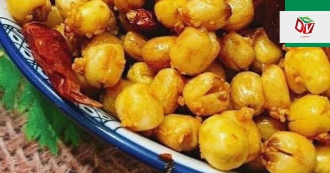 cach-lam-hat-sen-tuoi-rang-muoi Cách làm hạt sen tươi rang muối