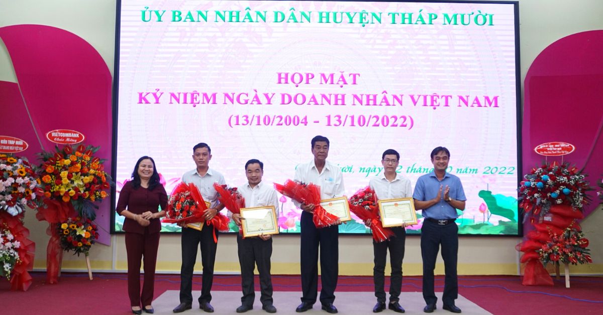 Sen Đại Việt vinh dự là 1 trong 4 doanh nghiệp tiêu biểu